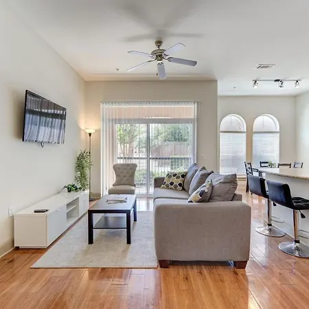 Spacious 1Br Near Nrg Pool, Free Wi-Fi & Parking
